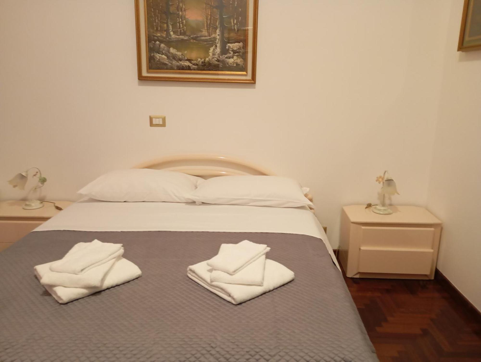 Verdoni Di Gabriela Rom